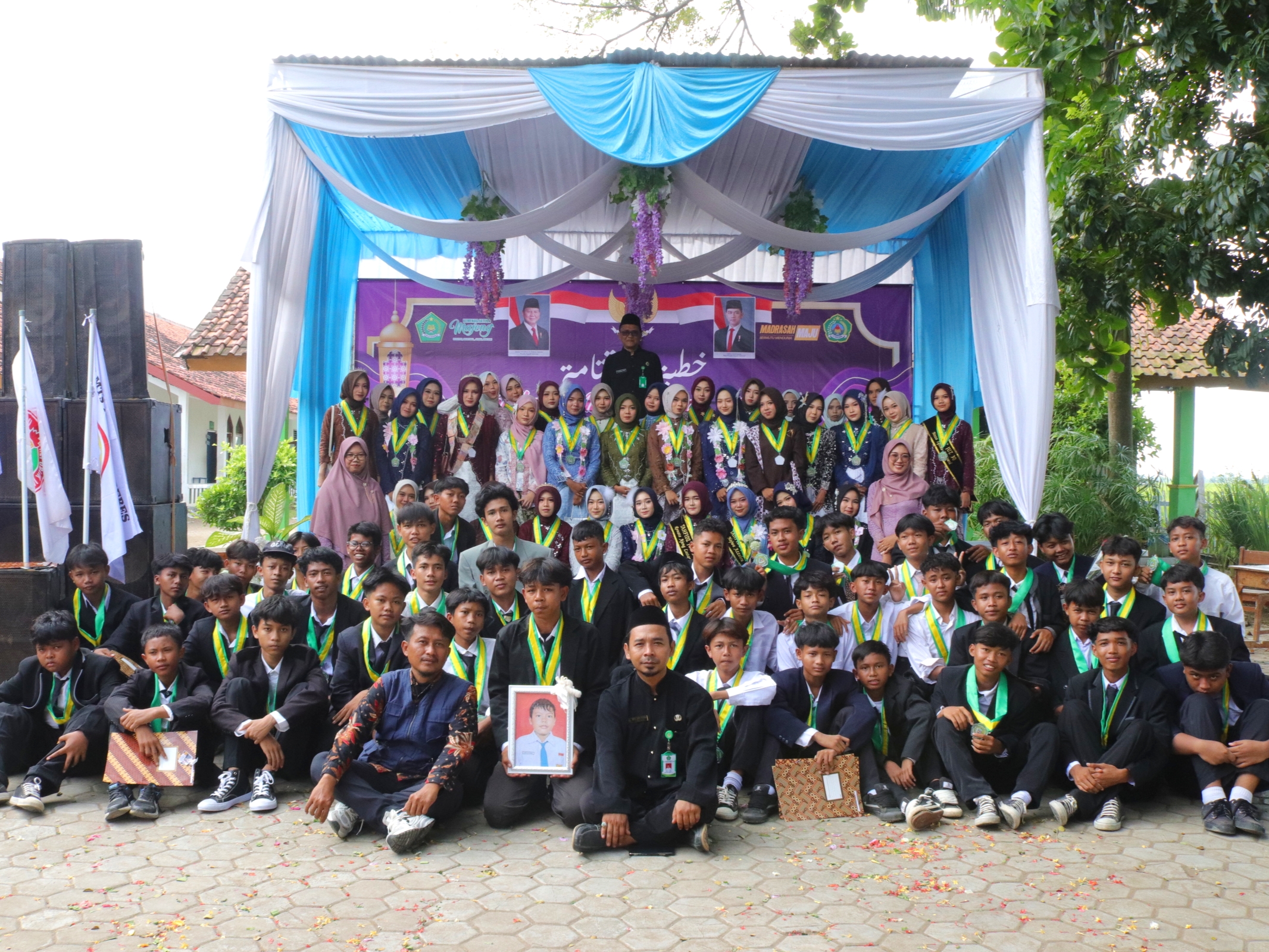 Pelepasan siswa kelas 9 MTsN 5 Brebes